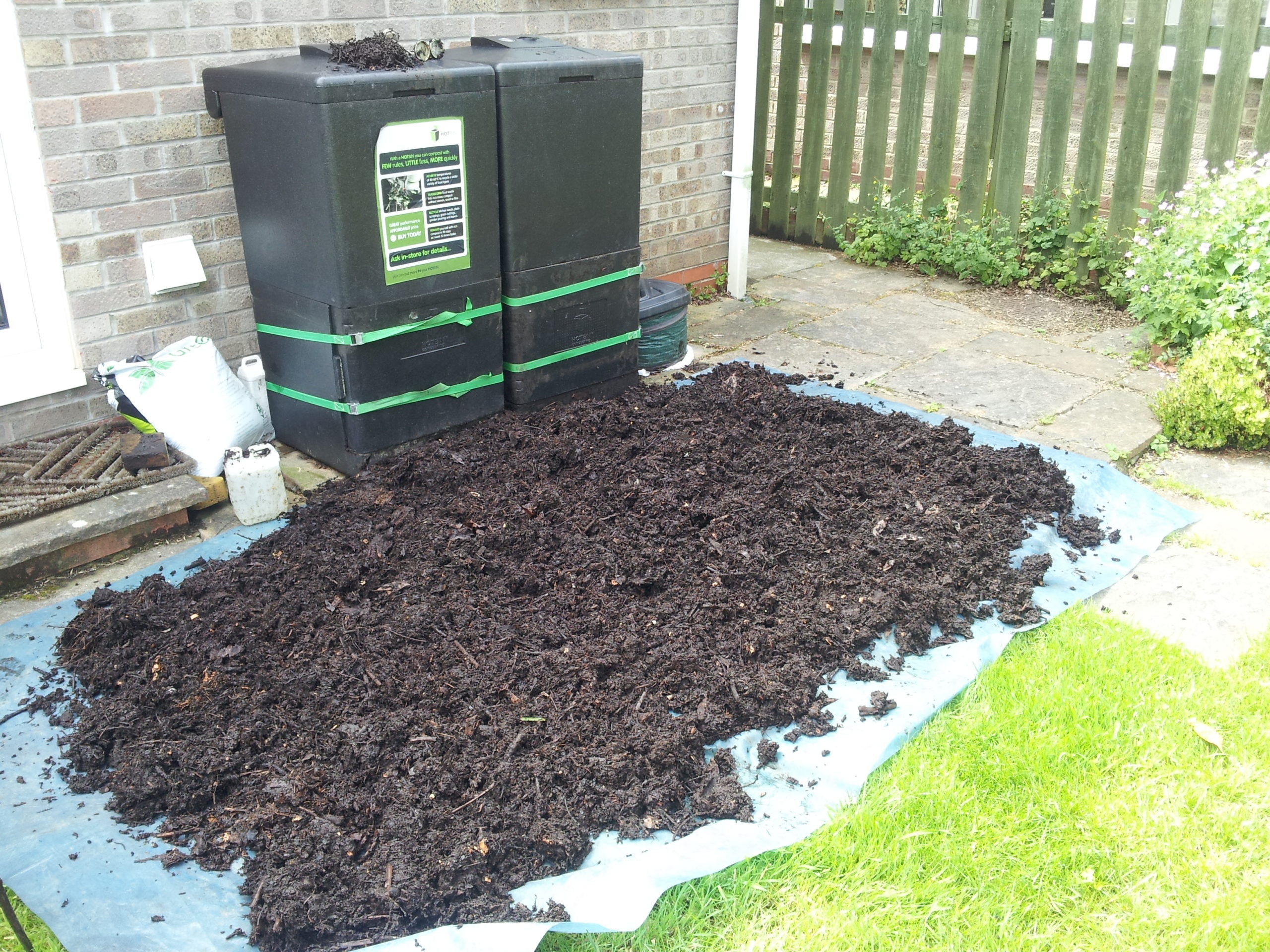 Sticky humus compost